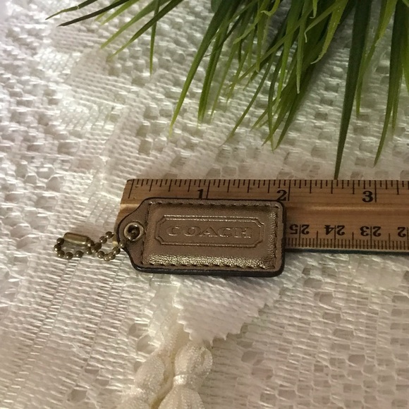 2” COACH Antique Gold Leather Hangtag Keychain FOB Bag Charm - Picture 3 of 4